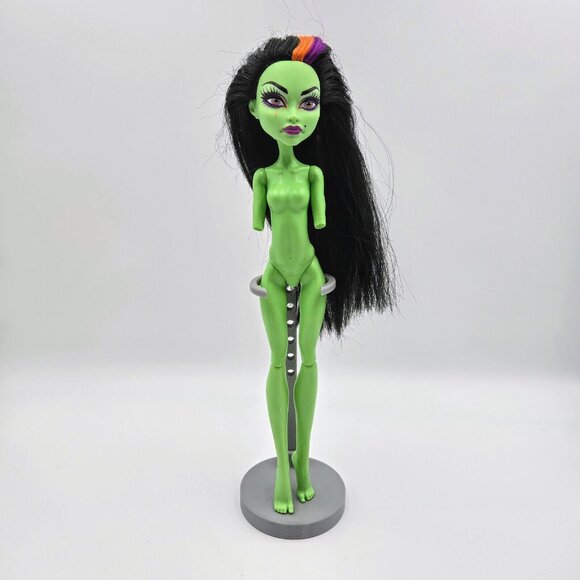 Monster High Casta Fierce Witch Green No Arms Doll Mattel 2011 Read - Picture 2 of 16